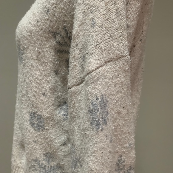 Yet Again Sweater - Picture 3 of 5